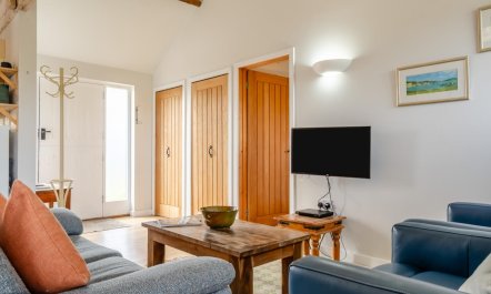 2 Bed in Newchurch 4