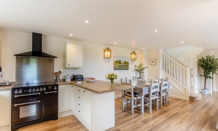 3 Bed in Dorchester 3