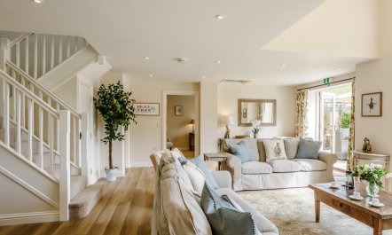 3 Bed in Dorchester 4