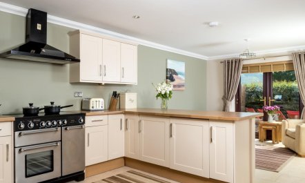 4 Bed in Ystradgynlais 3