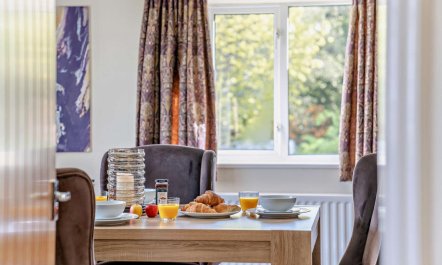 2 Bed in Toft Hill 7