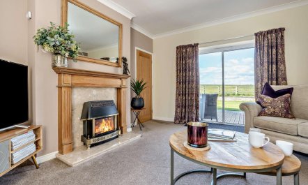2 Bed in Toft Hill 3