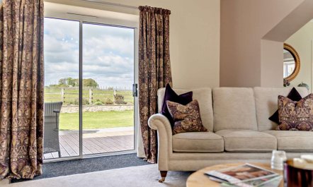 2 Bed in Toft Hill 8
