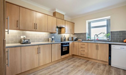 2 Bed in Toft Hill 9