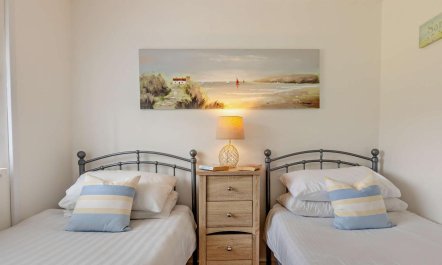 2 Bed in Brixham 8