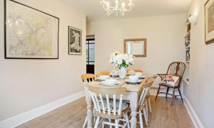 4 Bed in Ystradgynlais 9