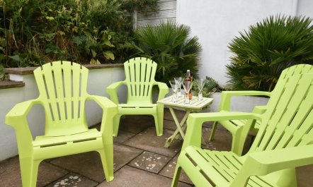 2 Bed in Nolton Haven 1