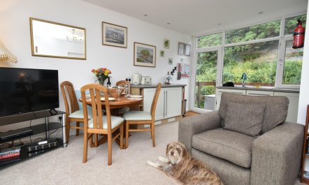 2 Bed in Nolton Haven 5