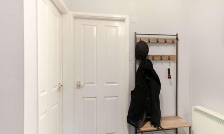 2 Bed in Windermere 9