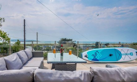 4 Bed in Aberdovey 1