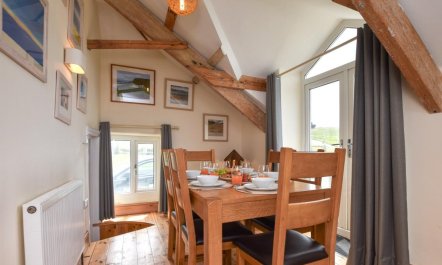 3 Bed in Northcott Mouth 4