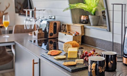 1 Bed in South Brent 7