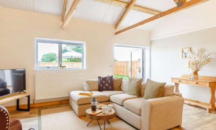 1 Bed in Bridgwater 3