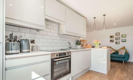 2 Bed in Trowbridge 1