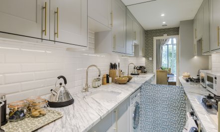 Eccleston Elegance 9