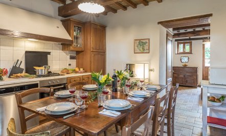 Old Tuscan Farmhouse 9