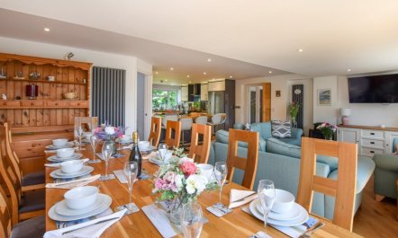 5 Bed in Pentraeth 8