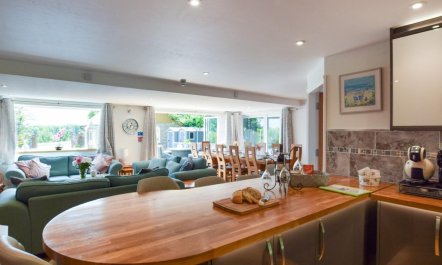 5 Bed in Pentraeth 6