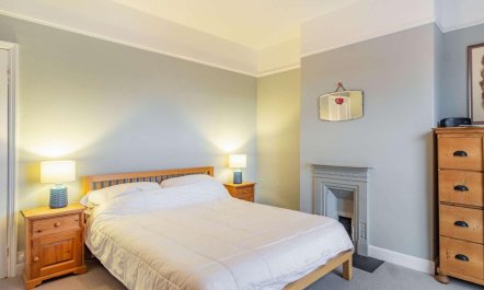 4 Bed in Holt 8