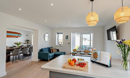 4 Bed in Westward Ho 0