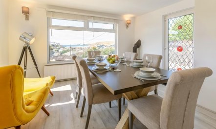 3 Bed in Perranporth 2