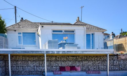 3 Bed in Perranporth 1