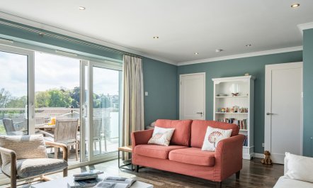 4 Bed in Seaview 5