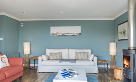 4 Bed in Seaview 6