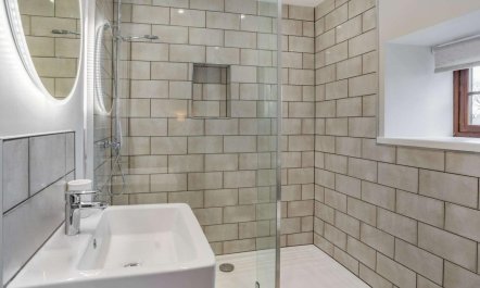3 Bed in Bancyffordd 9