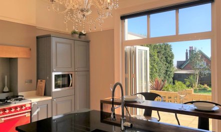 5 Bed in Sandown 3