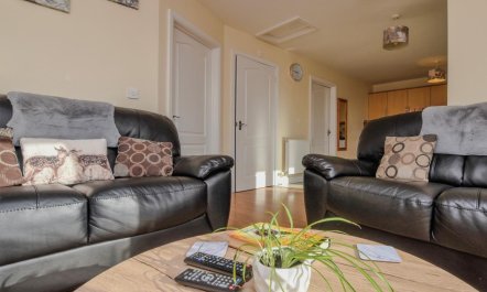 2 Bed in Bala 3