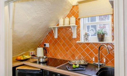 2 Bed in Whitby 4