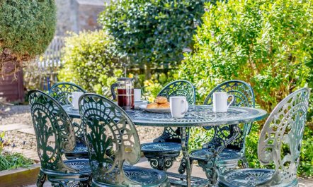 3 Bed in Seahouses 2