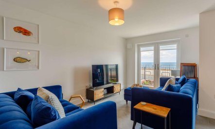 4 Bed in Whitley Bay 5