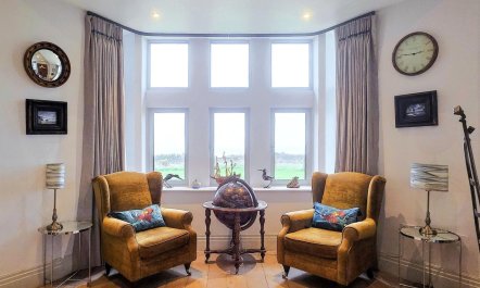 2 Bed in Porthcawl 1
