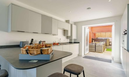 4 Bed in Whitley Bay 7