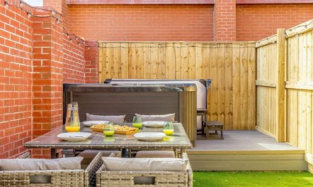 4 Bed in Whitley Bay 5