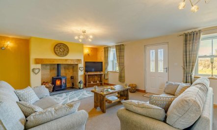4 Bed in Maryport 6