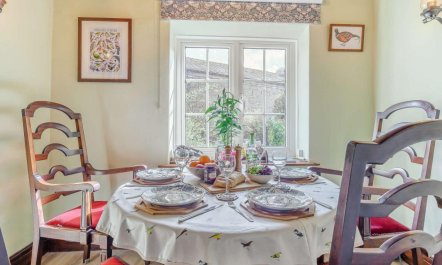 3 Bed in Harrogate 2