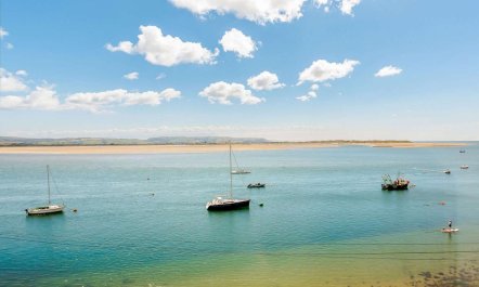 4 Bed in Aberdovey 1