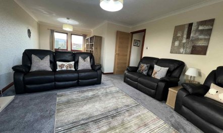 3 Bed in Newton Stewart 1