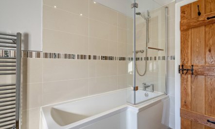 2 Bed in Conwy 7