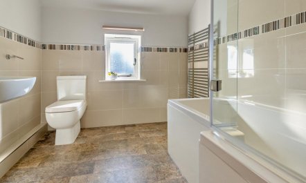 2 Bed in Conwy 6