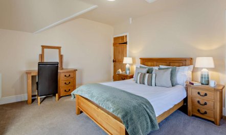 2 Bed in Conwy 5