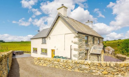 4 Bed in Betws-y-coed 2