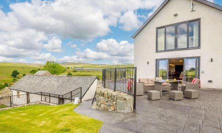 4 Bed in Betws-y-coed 1