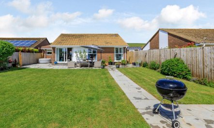 3 Bed in Braunton 2