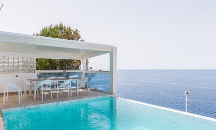 Sea View Siesta 1