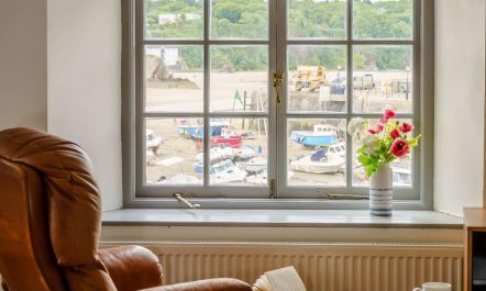 2 Bed in Tenby 2