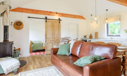 2 Bed in Barnstaple 3